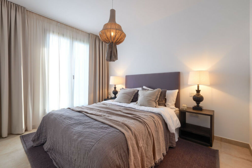 Detached Villa Estepona Málaga - image 20