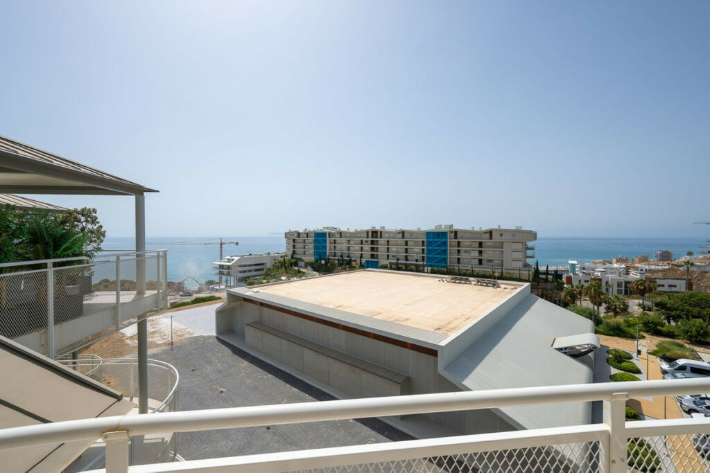 Middle Floor Apartment Fuengirola Málaga - image 20