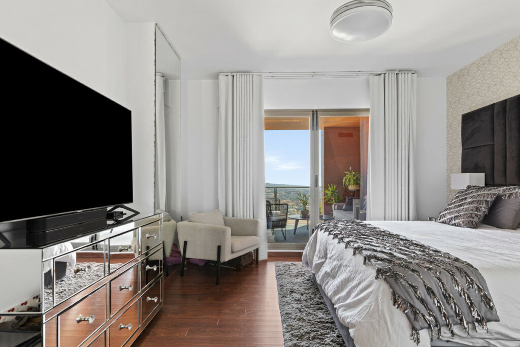 Townhouse Benahavís Málaga - image 22