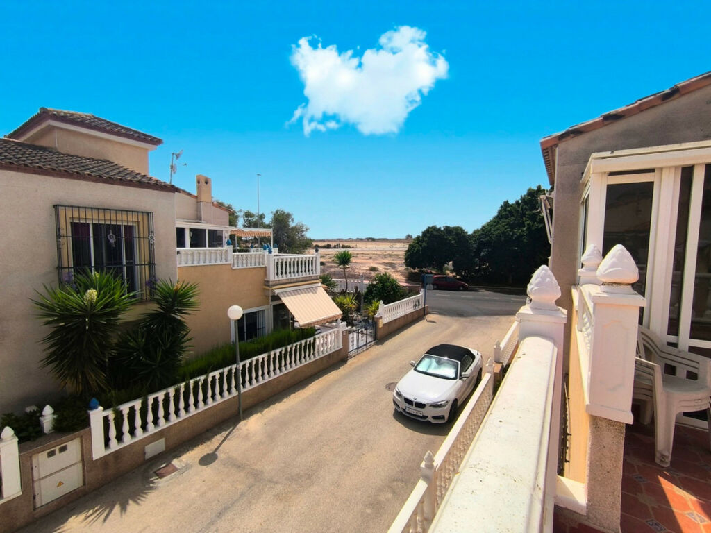 Detached Villa Algorfa Alicante - image 20