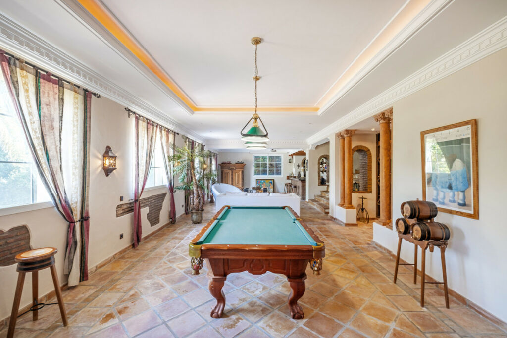 Detached Villa Benahavís Málaga - image 20