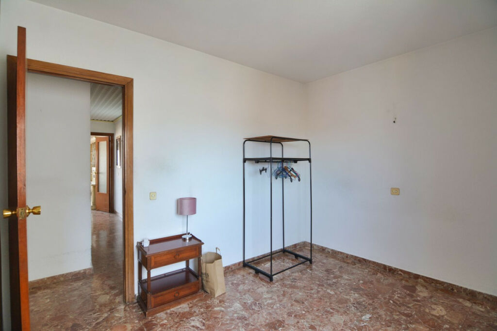 Middle Floor Apartment Fuengirola Málaga - image 20