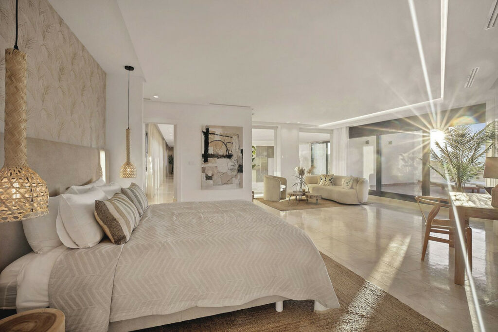 Detached Villa Sotogrande Cádiz - image 20