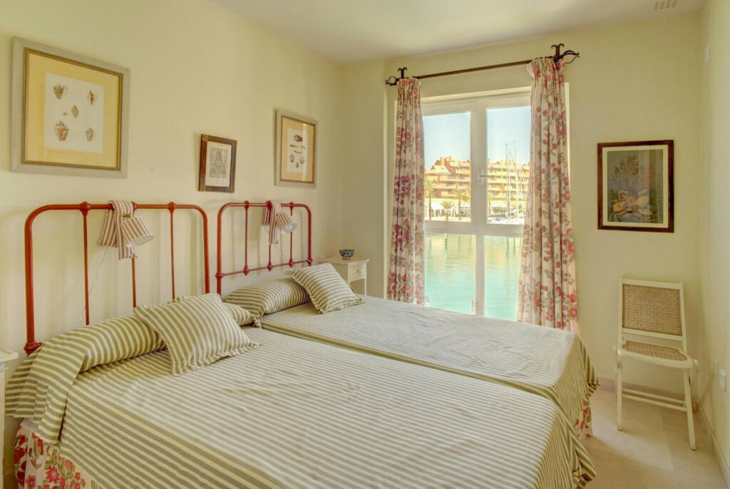 Middle Floor Apartment Sotogrande Marina Cádiz - image 20
