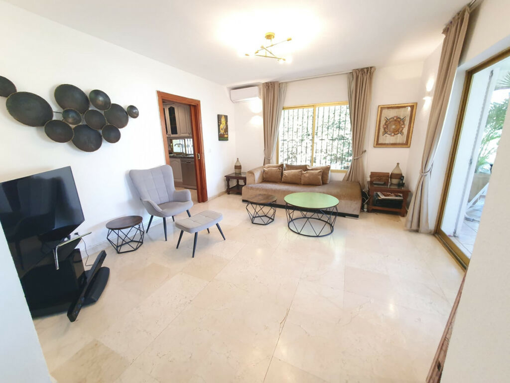 Detached Villa Nueva Andalucía Málaga - image 16