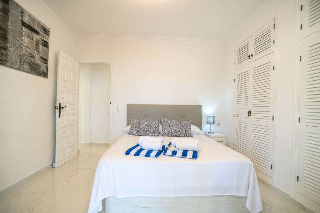 Detached Villa La Siesta Alicante - image 20