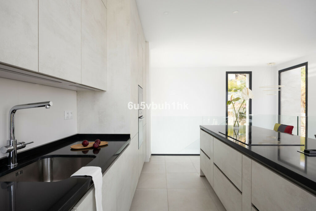 Detached Villa Torreblanca Málaga - image 20