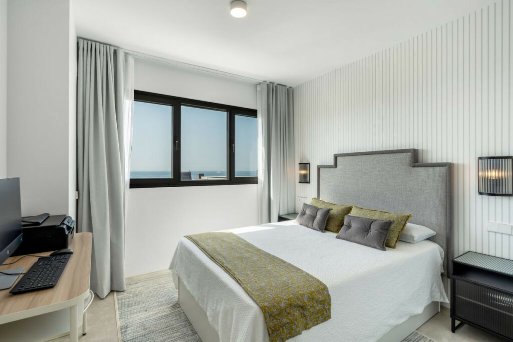 Townhouse El Chaparral Málaga - image 22