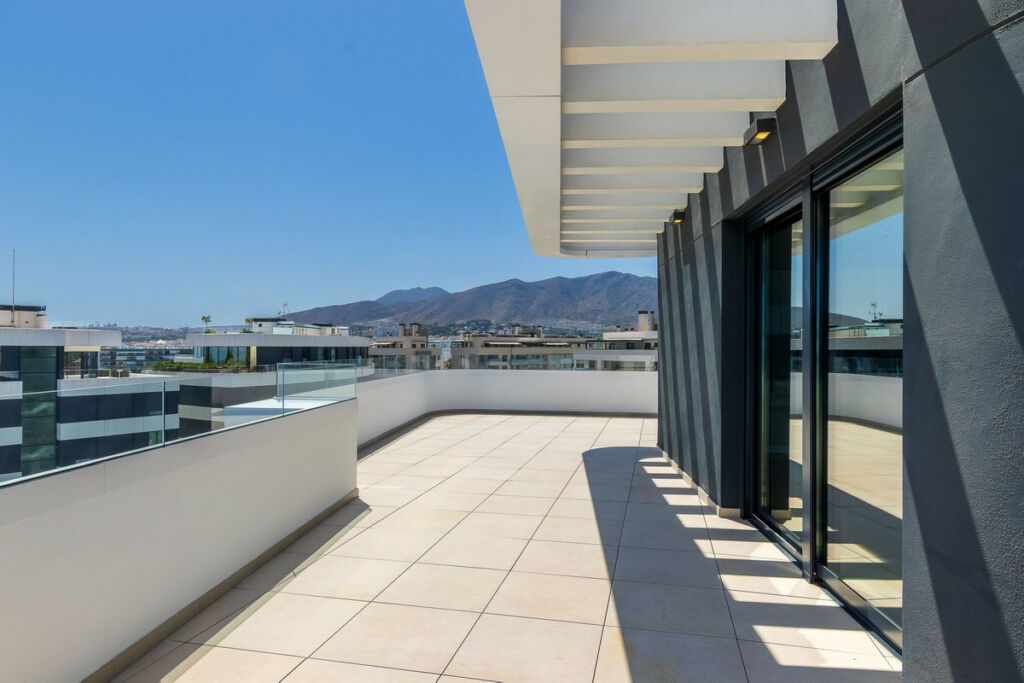 Penthouse Playamar Málaga - image 20