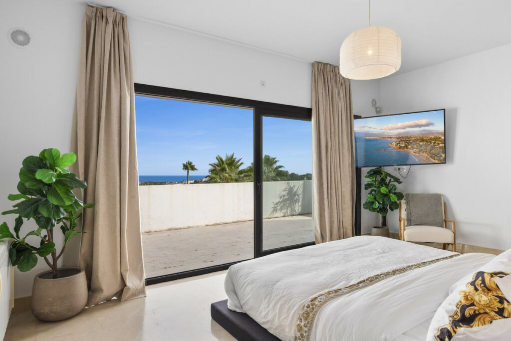 Detached Villa Benahavís Málaga - image 20
