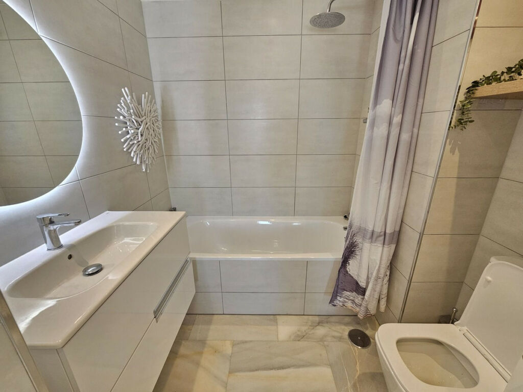 Penthouse Calahonda Málaga - image 20