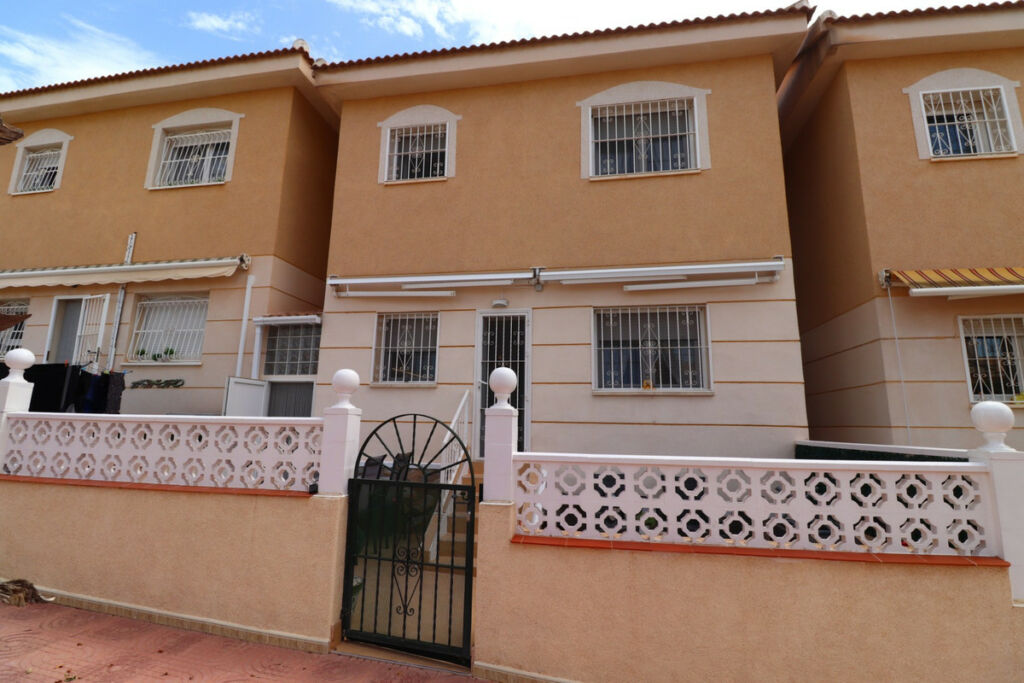 Townhouse Benijofar Alicante - image 20