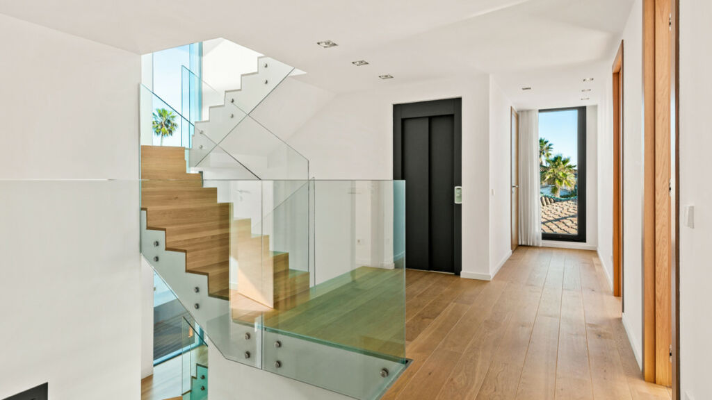 Detached Villa Costabella Málaga - image 20
