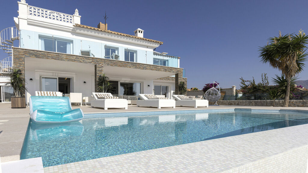 Detached Villa Casares Málaga - image 20