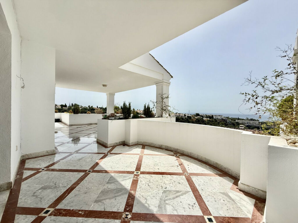 Middle Floor Apartment The Golden Mile Málaga - image 20