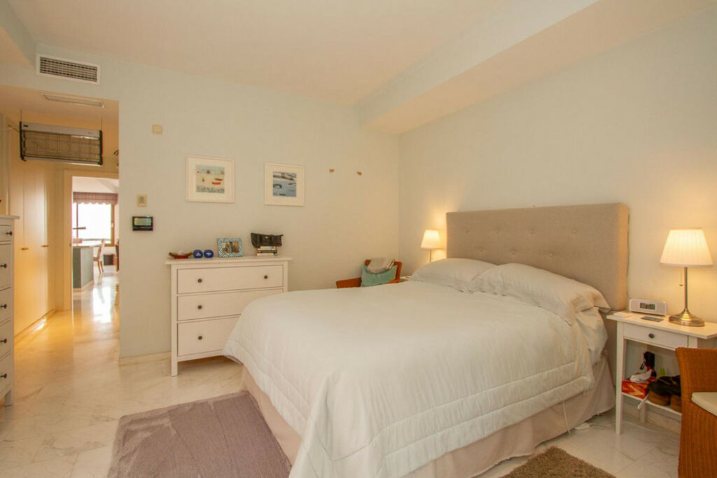 Middle Floor Apartment La Mairena Málaga - image 20