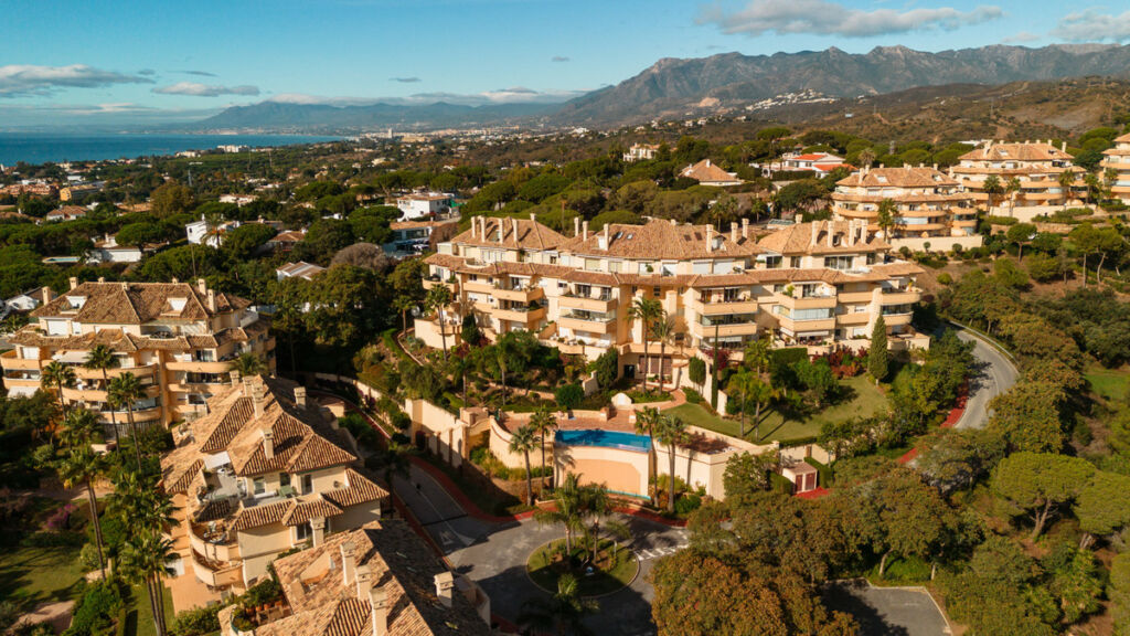 Middle Floor Apartment Elviria Málaga - image 21