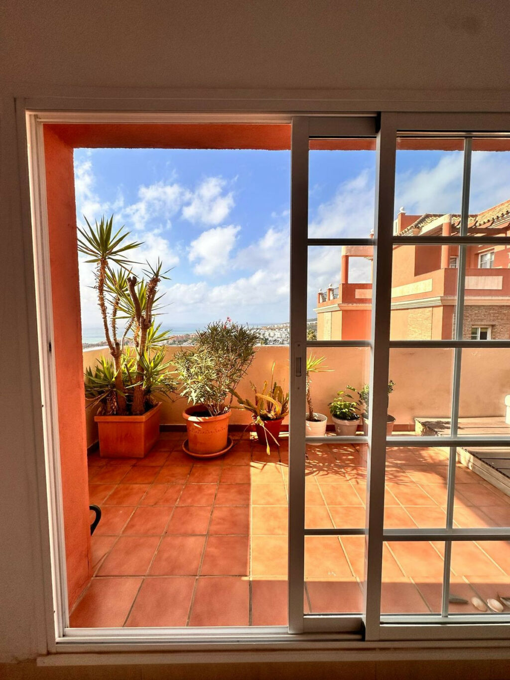 Middle Floor Apartment La Duquesa Málaga - image 21