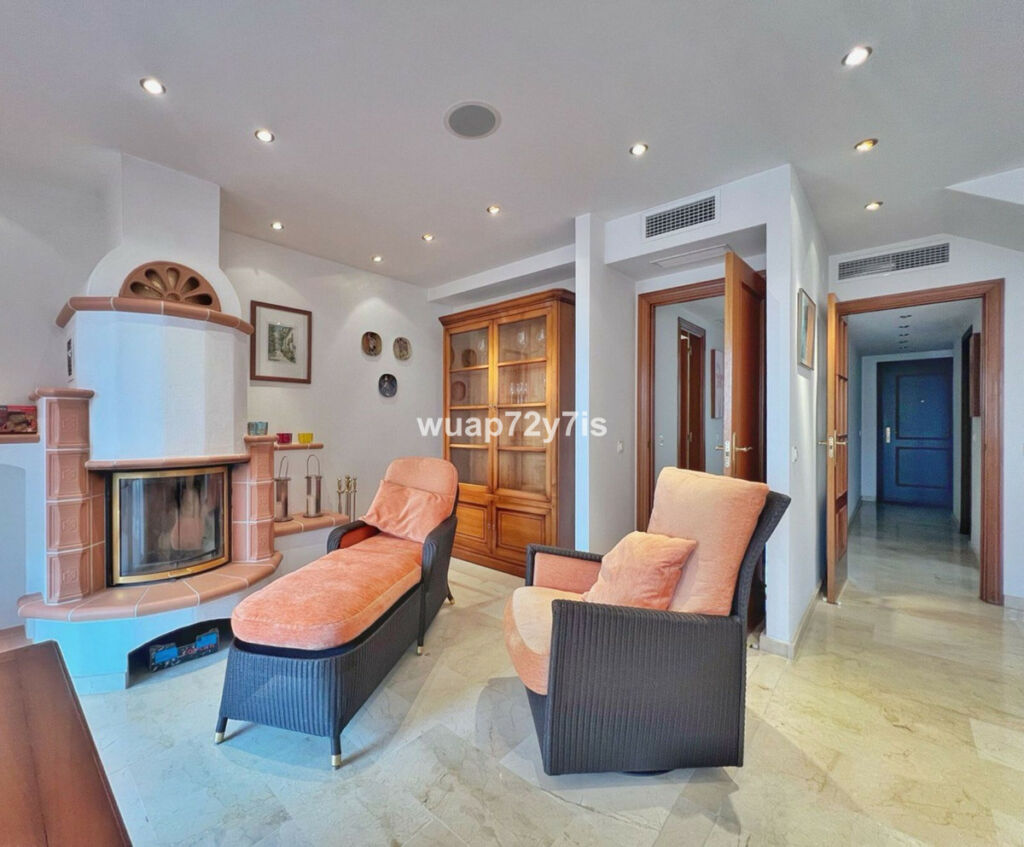 Semi-Detached House Costabella Málaga - image 21