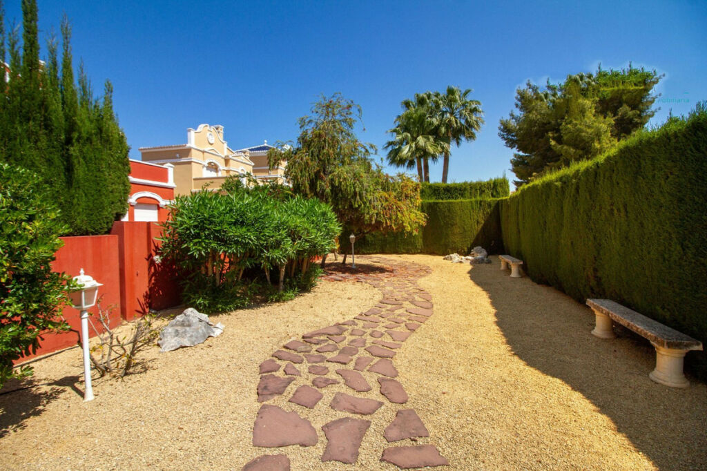 Detached Villa Calpe Alicante - image 21