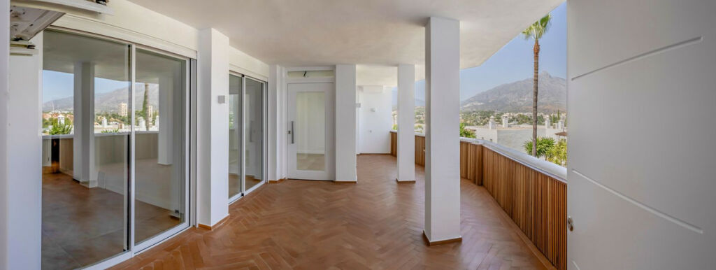 Middle Floor Apartment Nueva Andalucía Málaga - image 21