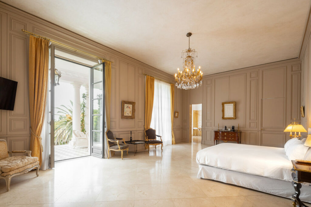 Detached Villa The Golden Mile Málaga - image 21