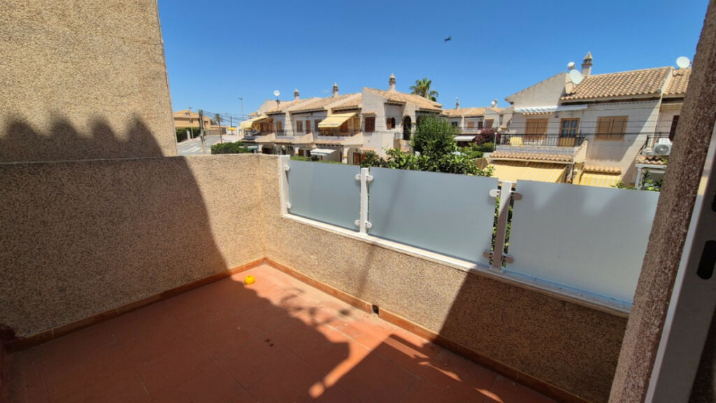 Townhouse Torrevieja Alicante - image 21