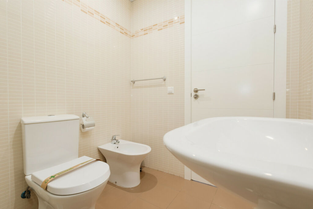 Middle Floor Apartment Estepona Málaga - image 21