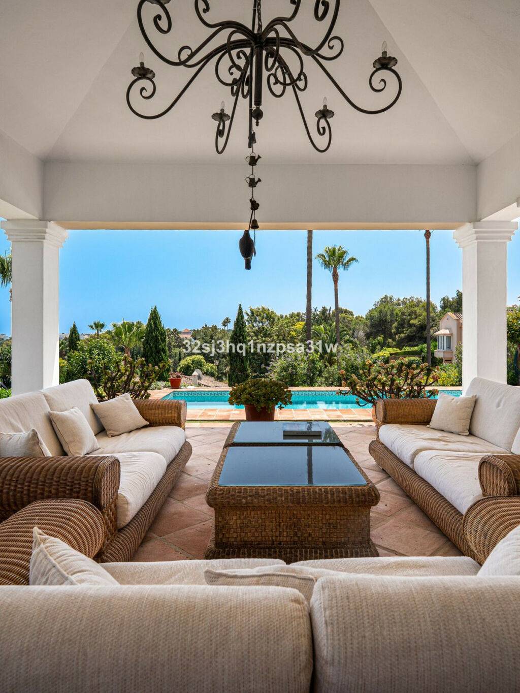 Detached Villa Sotogrande Cádiz - image 21