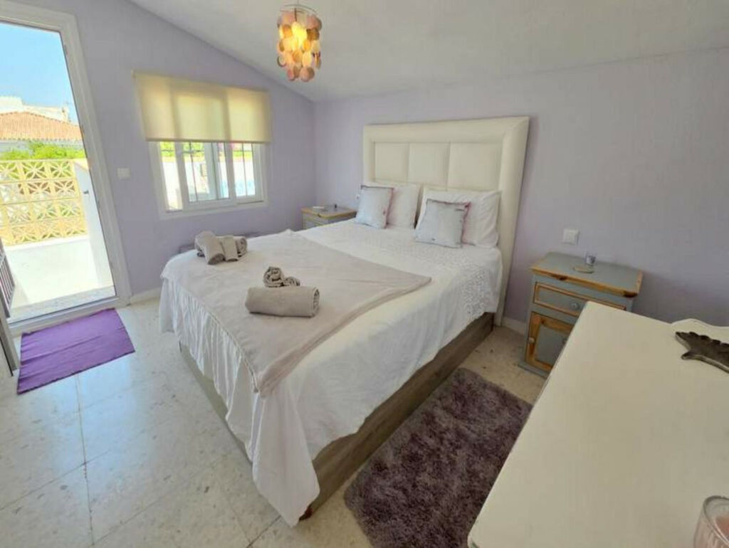 Detached Villa Manilva Málaga - image 21