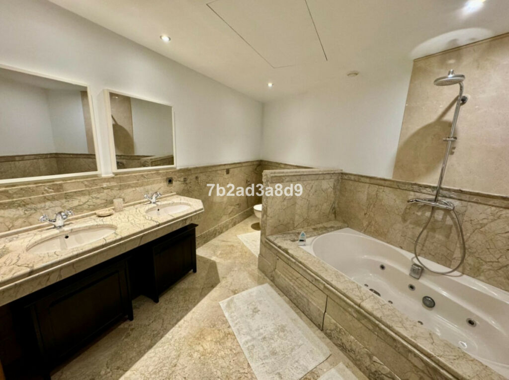 Ground Floor Apartment San Pedro de Alcántara Málaga - image 21
