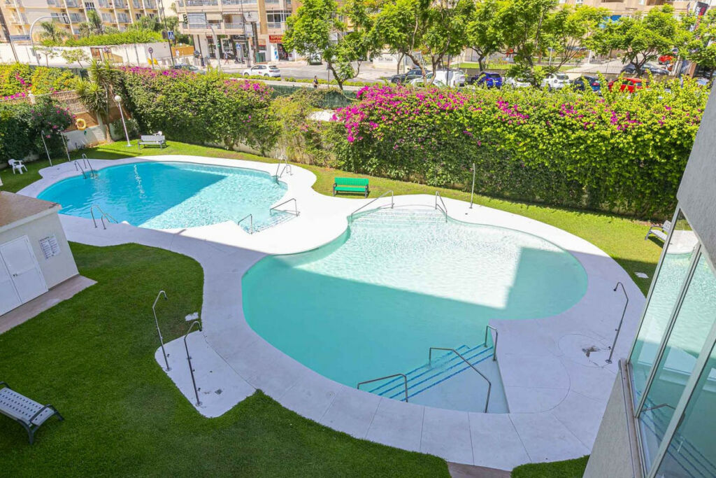 Middle Floor Apartment Fuengirola Málaga - image 21