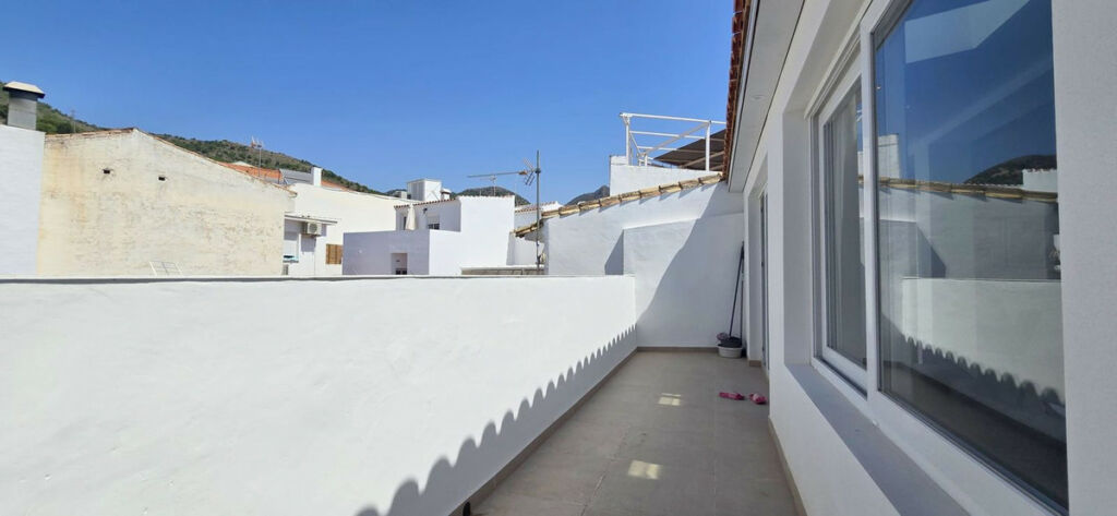 Penthouse Benalmadena Pueblo Málaga - image 21