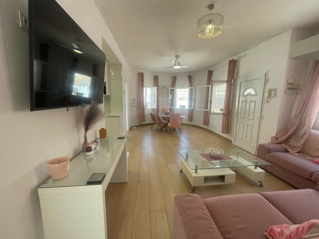 Detached Villa Playa Flamenca Alicante - image 19