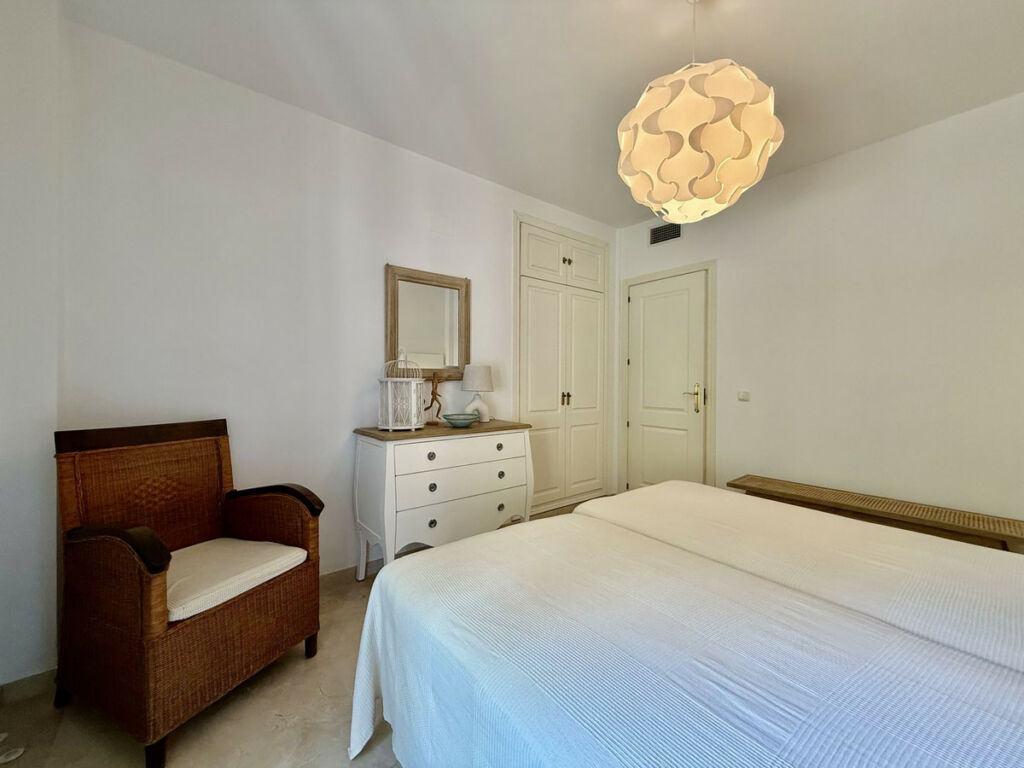 Ground Floor Apartment The Golden Mile Málaga - image 21