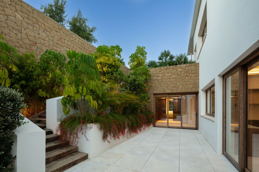 Detached Villa Casares Málaga - image 21