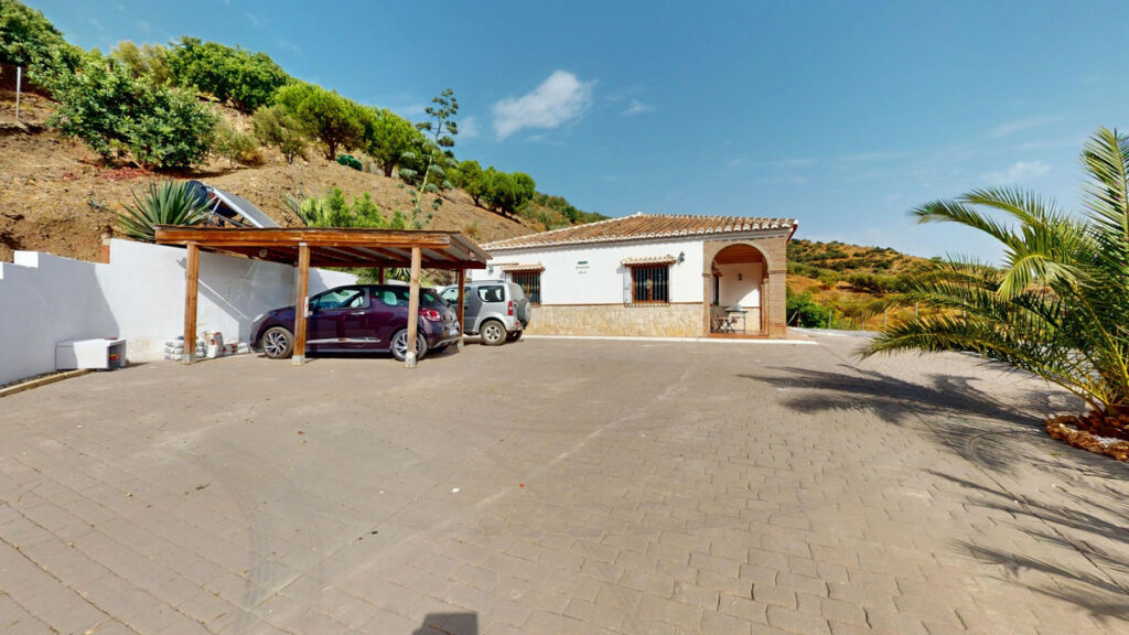 Detached Villa Arenas Málaga - image 21