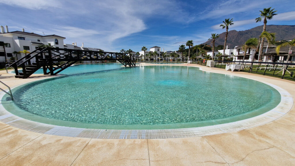 Middle Floor Apartment Estepona Málaga - image 21