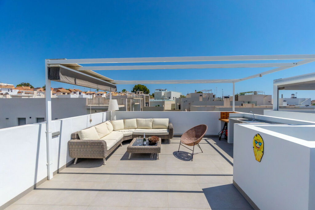 Detached Villa Villamartin Alicante - image 21