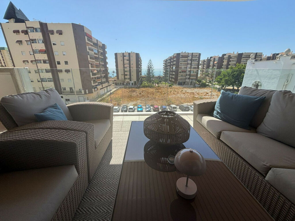 Middle Floor Apartment Fuengirola Málaga - image 19