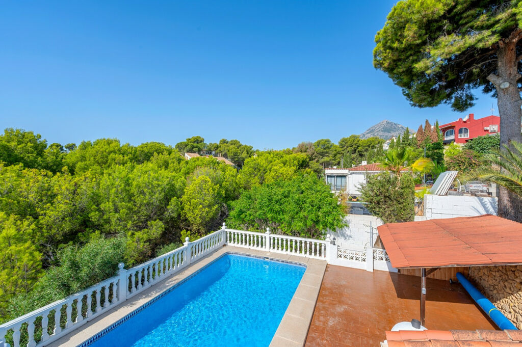 Detached Villa La Nucia Alicante - image 21
