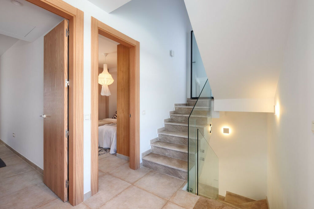 Detached Villa Estepona Málaga - image 21