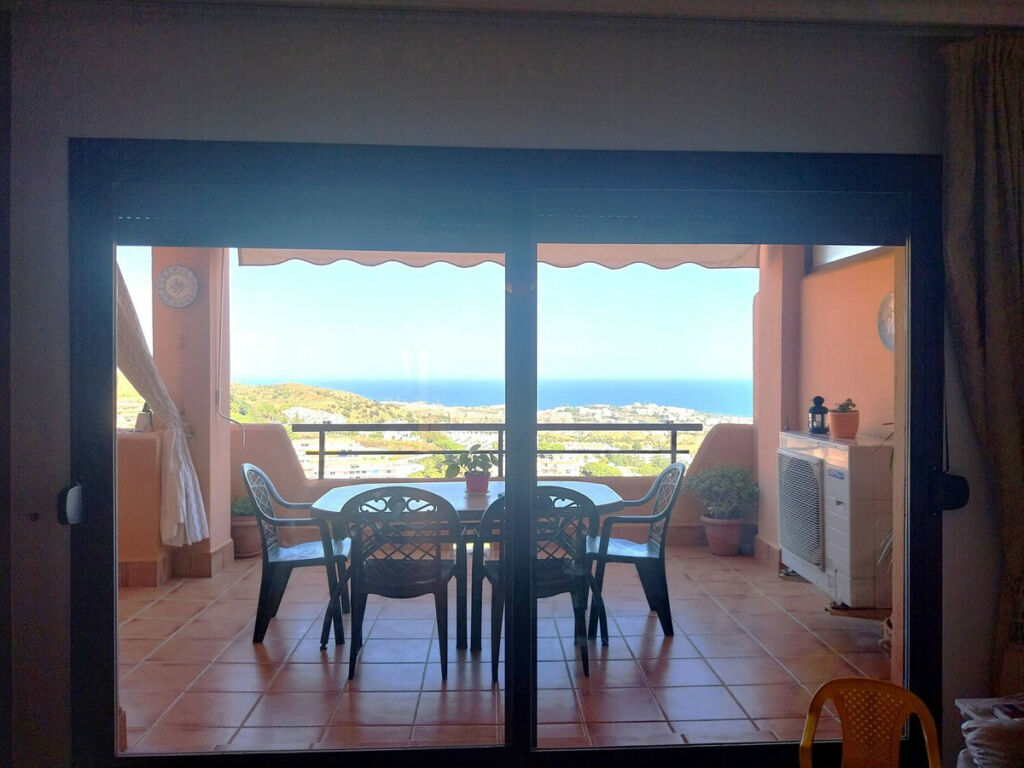 Middle Floor Apartment Calahonda Málaga - image 23