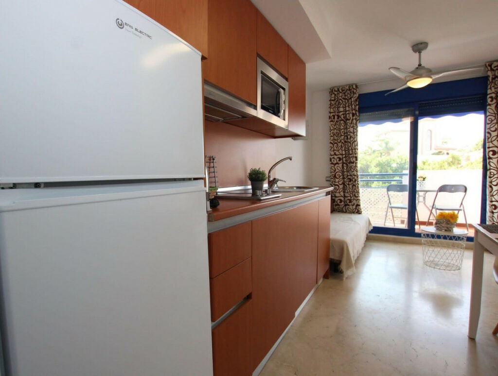 Middle Floor Apartment Torrequebrada Málaga - image 22