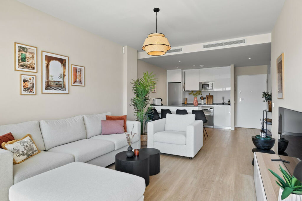 Middle Floor Apartment Estepona Málaga - image 22