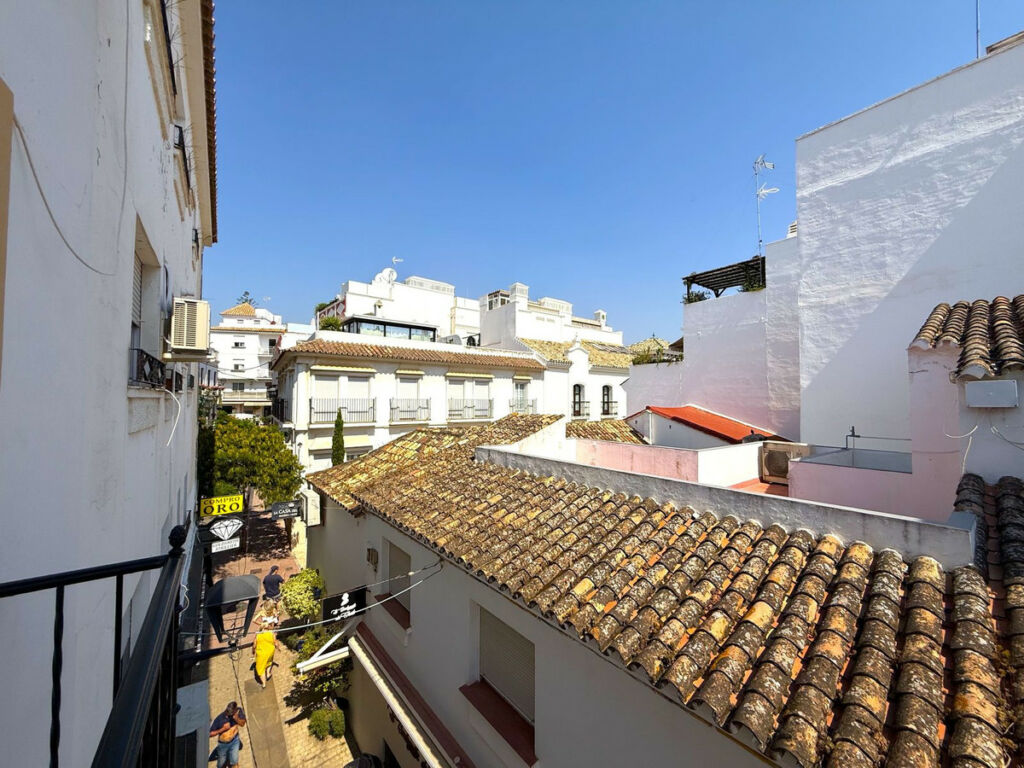 Top Floor Apartment Estepona Málaga - image 22