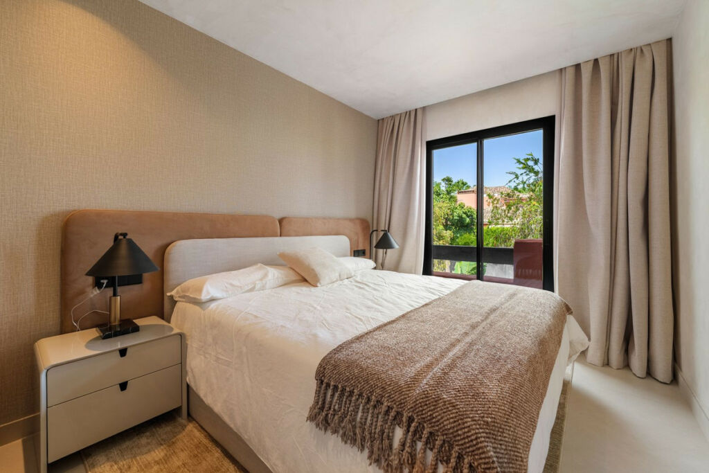 Semi-Detached House The Golden Mile Málaga - image 22