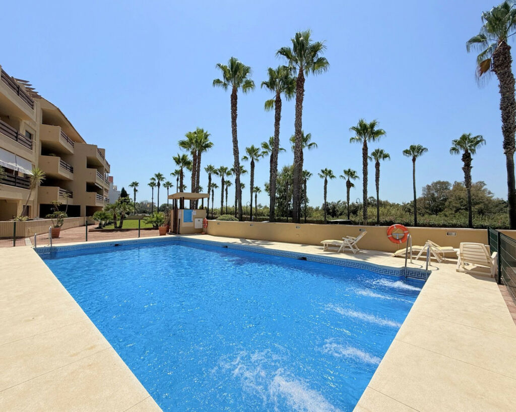Middle Floor Apartment Sotogrande Puerto Cádiz - image 43