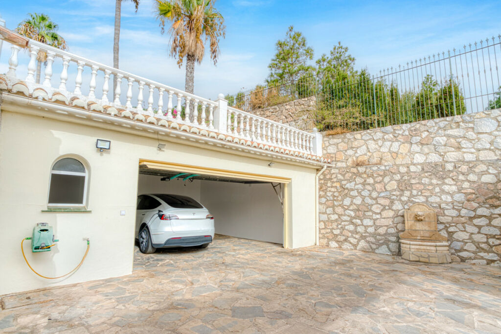 Detached Villa El Chaparral Málaga - image 26