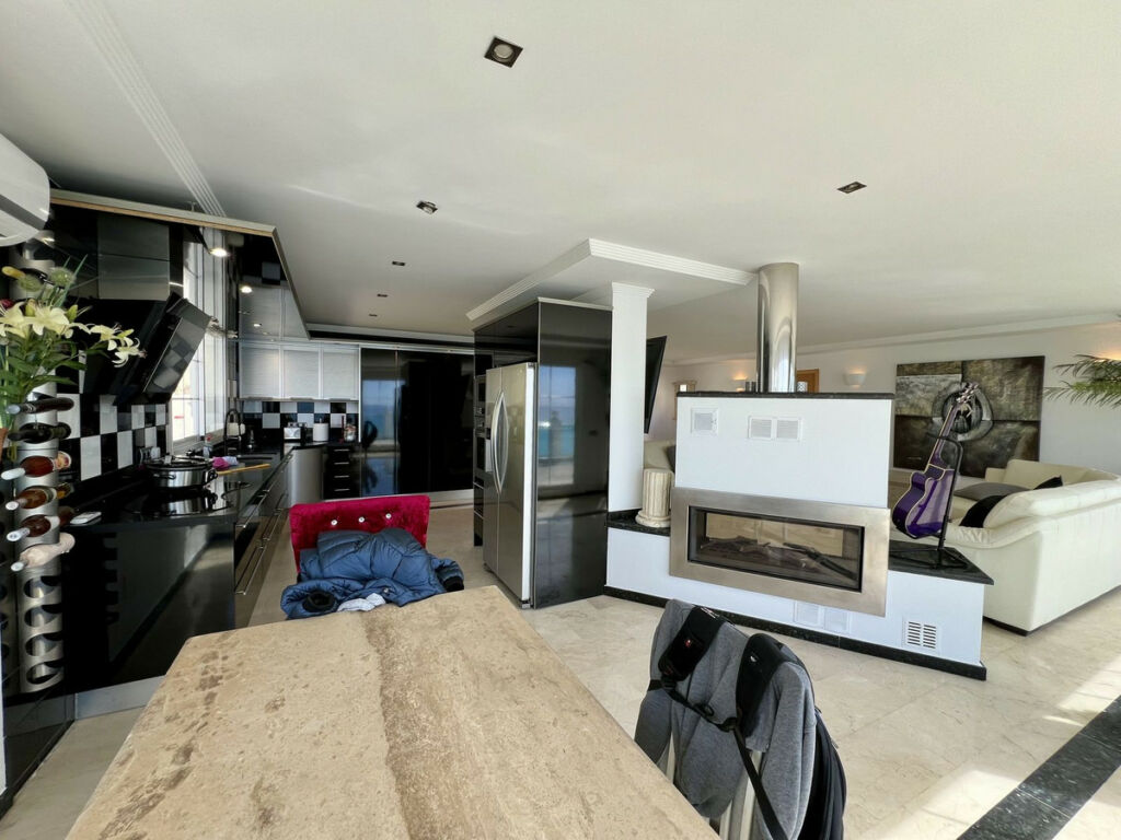 Detached Villa El Chaparral Málaga - image 22